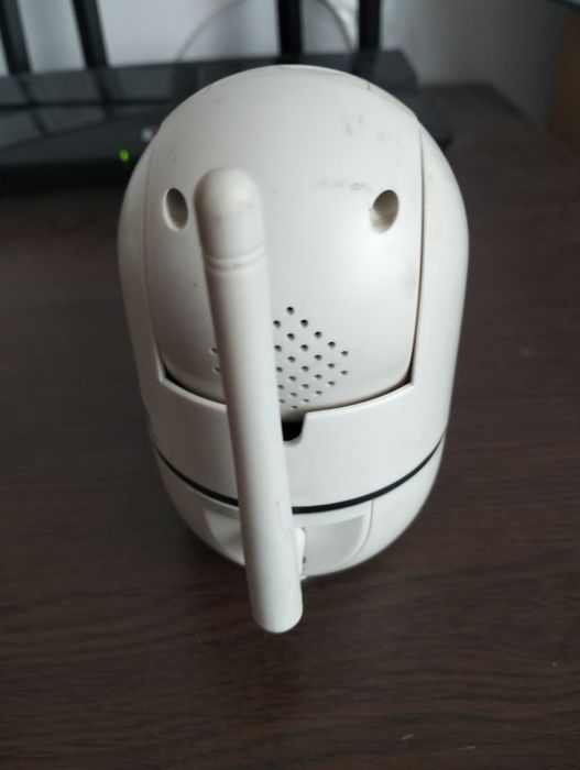 Vand camera de supraveghere