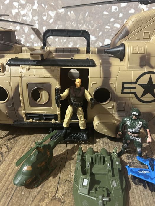 Военнен Хеликоптер-Детски-Голям