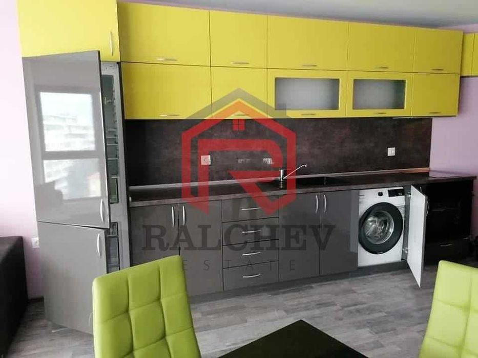 Дава се под наем Двустаен апартамент в Варна, Лятно кино Тракия - 70 кв.м за 520 € - Снимка #4