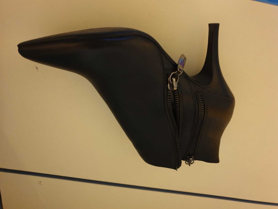 Дамски боти от естествена кожа