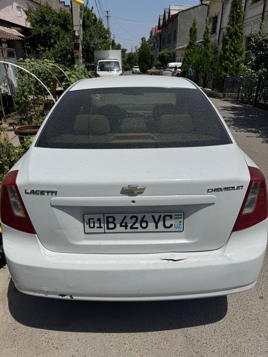 Lacetti 1.8 MT 2011