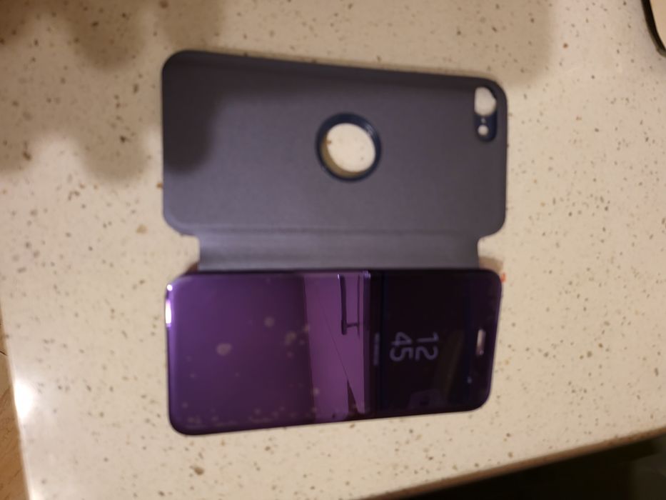 Калъфи за Samsung и iPhone