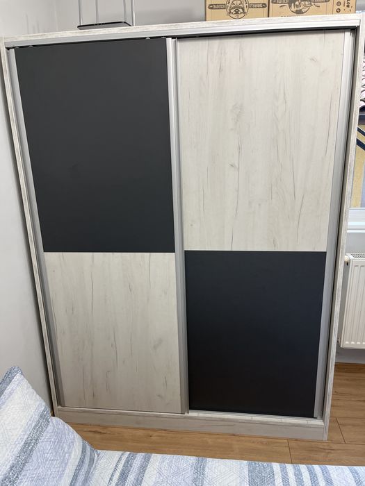 Спалня обзавеждане