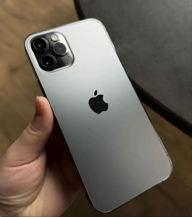 Iphone 12 pro 256 81%