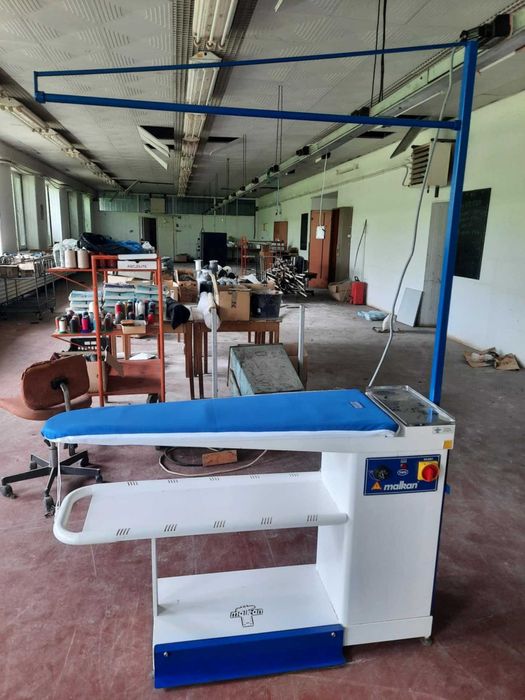 Две гладачни маси за крайно гладене, трифазни