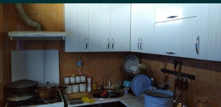 Продаю карасу-6 4 комнатную 7- этаж