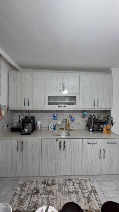 Продава  кухня чисто ново