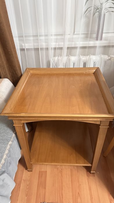 Журнальный столик