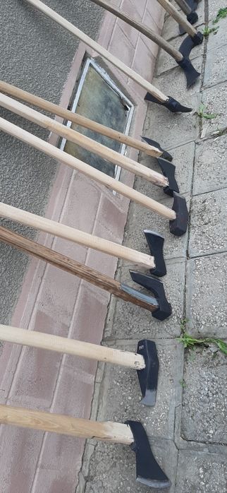 Ръчно ковани от ресирна стомана.