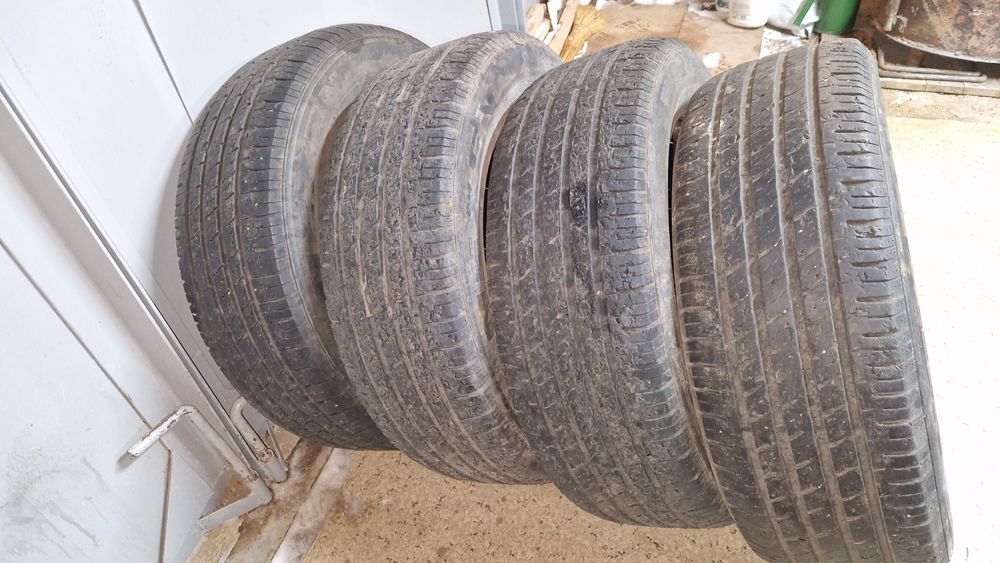 Продам шины комплект