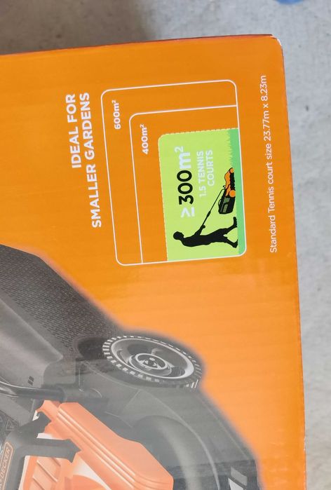 Чисто нова електрическа косачка Black & Decker 1200W / 32cm (Неотваряна)