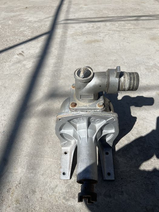 Gidravlik nasos ishchi holatda arzon komplekt bilan sotiladi