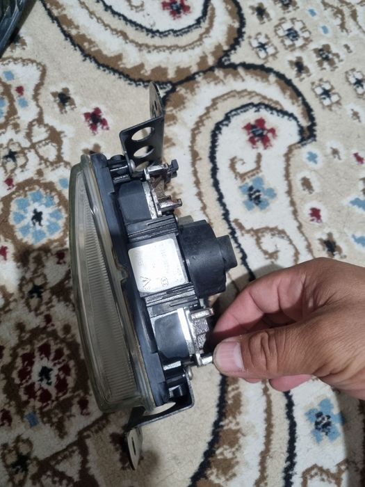 Продам туманник на королла 120 хетчбек