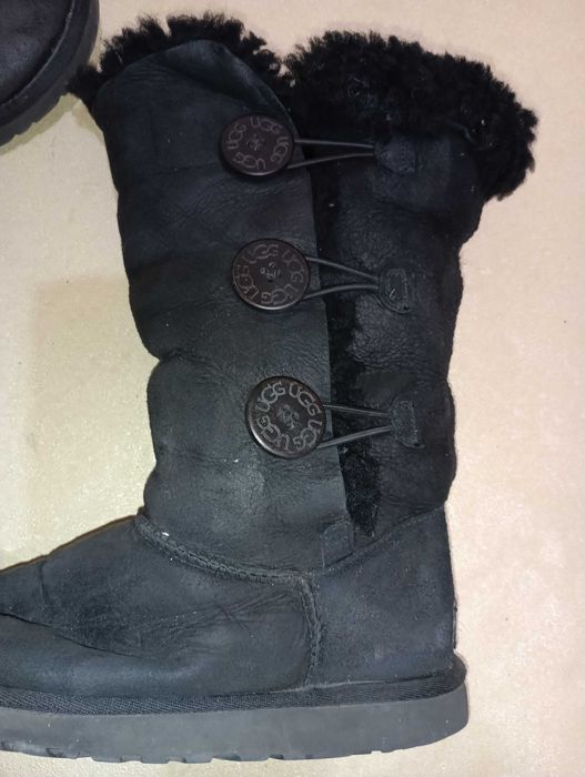 кожени ботуши UGG N 37 - 35 лв