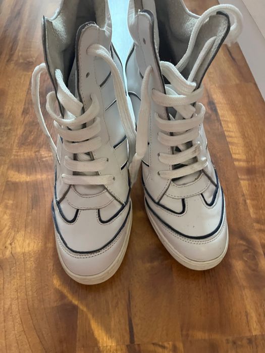 Дамски обувки от естествена кожа