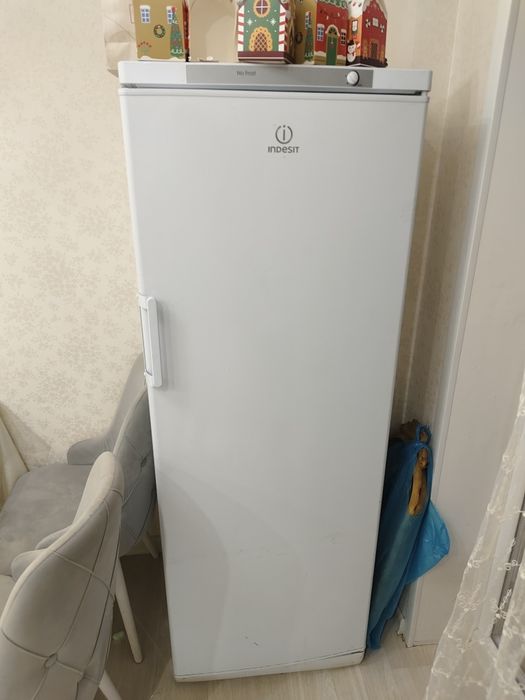 Морозильник Indesit SFR 167 NF