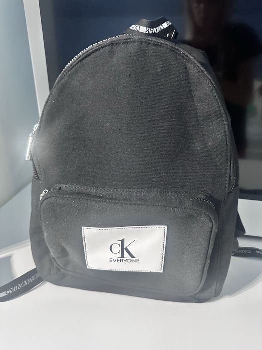 Ghizodan Calvin klein