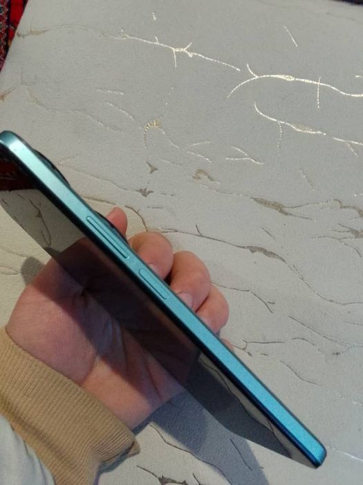 Zudlik bilan Honor x7b telefoni sotiladi