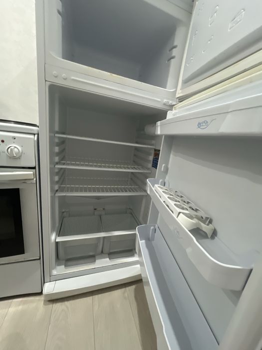 Холодильник срочно!!!