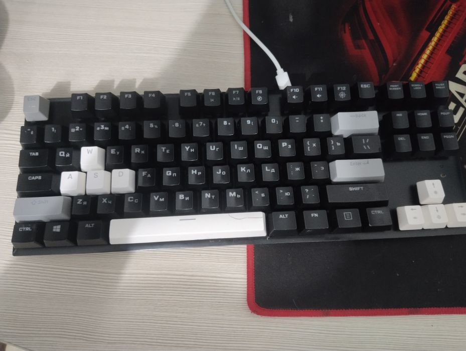 Продам клавиатуру HyperX Alloy FPS Pro