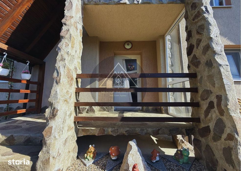 Casa moderna de vanzare, Medias