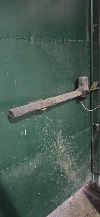 Электропривод для распашных ворот