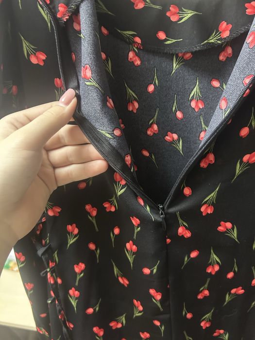 Продам черное платье размер на 12-17 лет