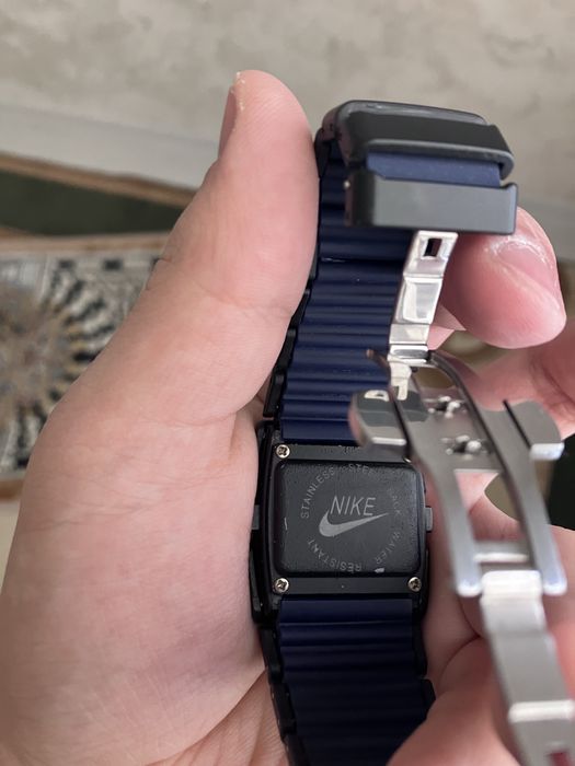 Часы nike пластиковые