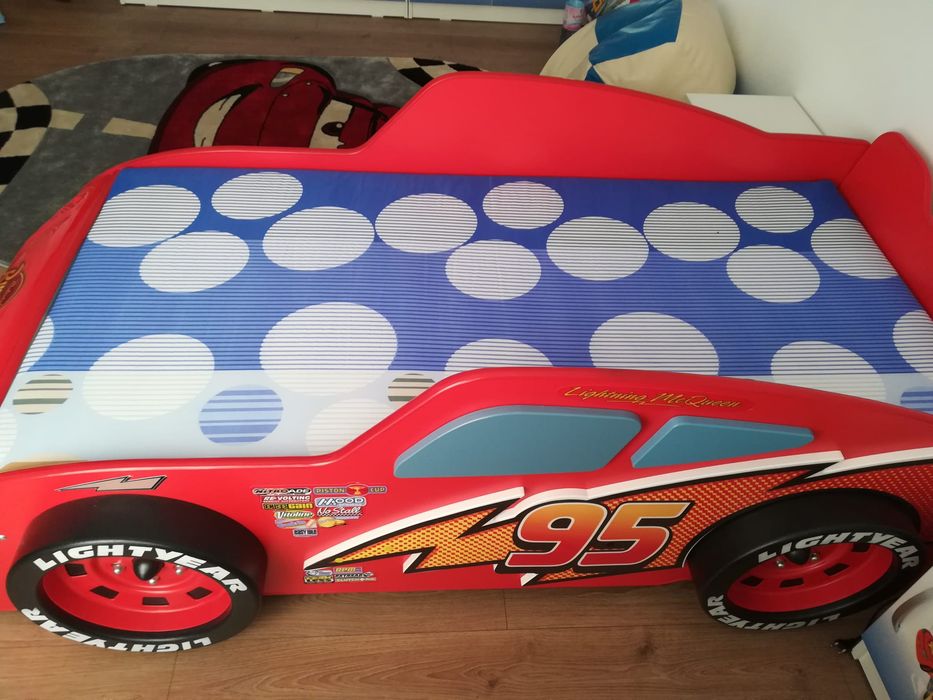 Vând pat copii Fulger Mcqueen