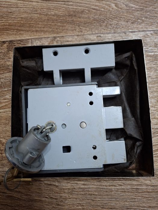 Замок накладной советский