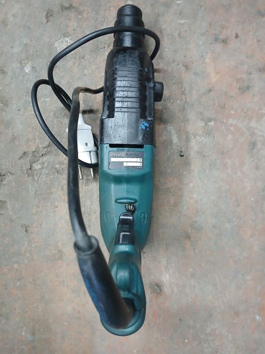 Makita HR2450 перфортор продам