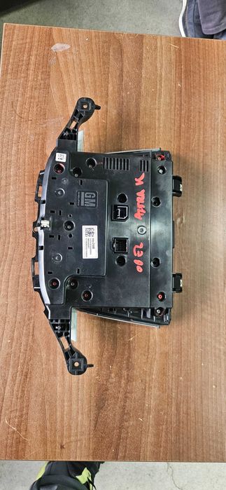 Navigatie Opel Astra Originala , cu touchscreen - cod 39042448