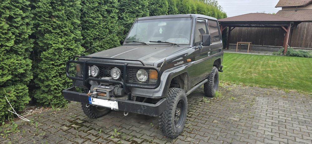 Vând Toyota Land Cruiser J7- fabricație 1986, complet restaurat!!