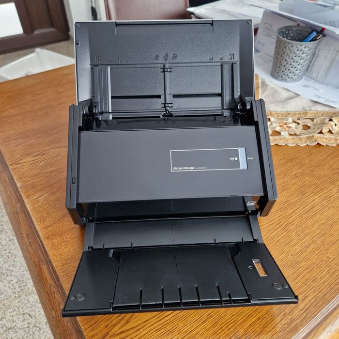 Vând Scaner FUJITSU ScanSnap IX500 A4, negru nou
