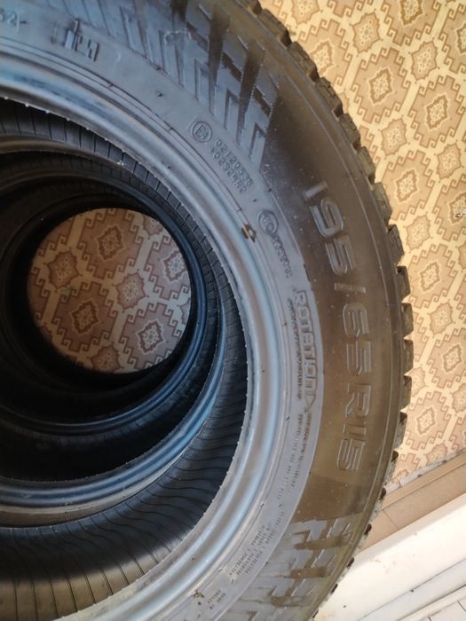 Продам зимние шины 195/ 65R 15