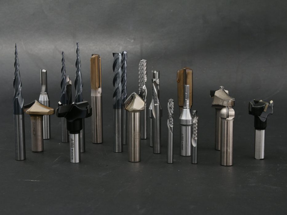 Алмазные концевые профильные фрезы DELTA TOOLS