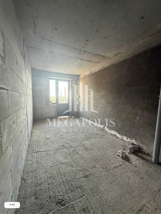 Buxoro gorgazda 1 xonali karopka kvartira arzon narxda sotiladi.№409