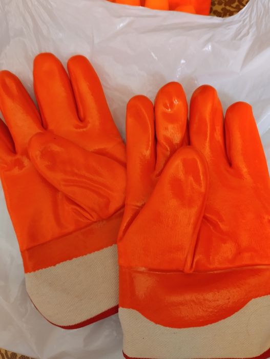 Продам перчатки новые