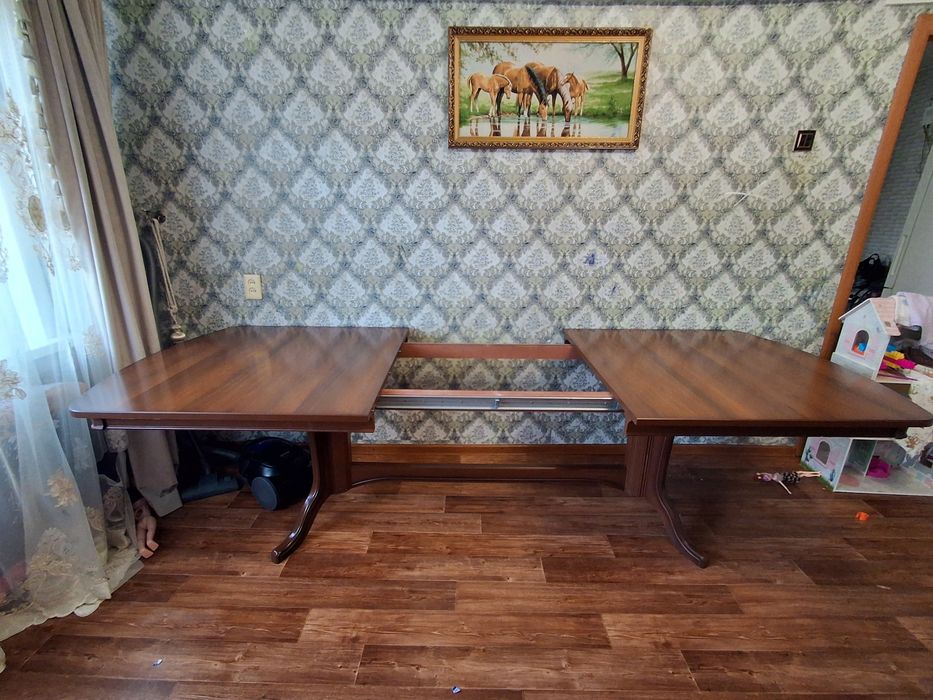 Продам стол со стульями