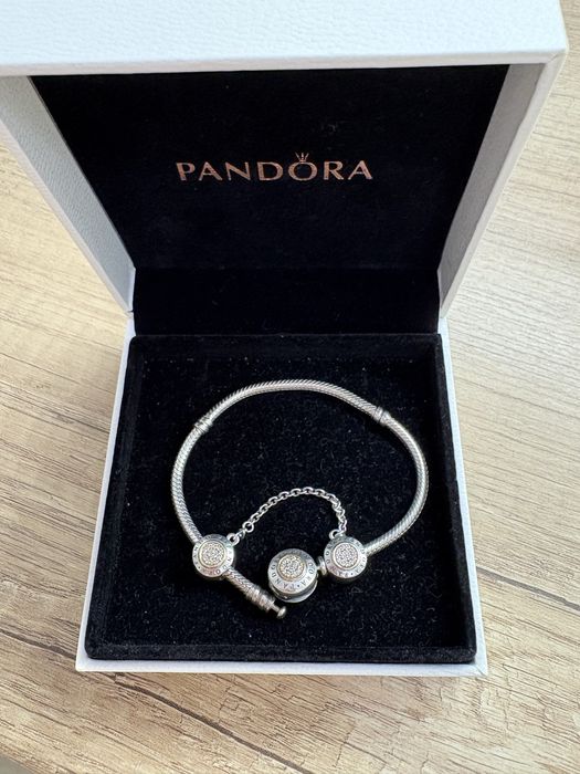 Гривна Pandora 14k