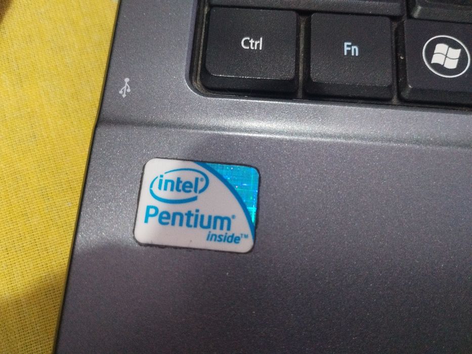 Acer Aspire 4732Z
Процессор: Intel PZntium Dual-Core T4500, 2