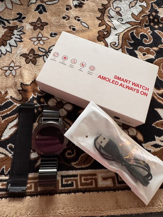 Продам мужские смарт часы.