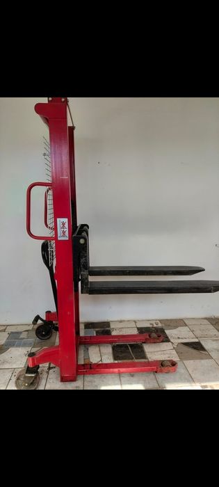 Штабелер  гидровлический б/у и рохля