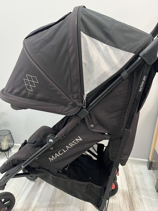 Maclaren количка