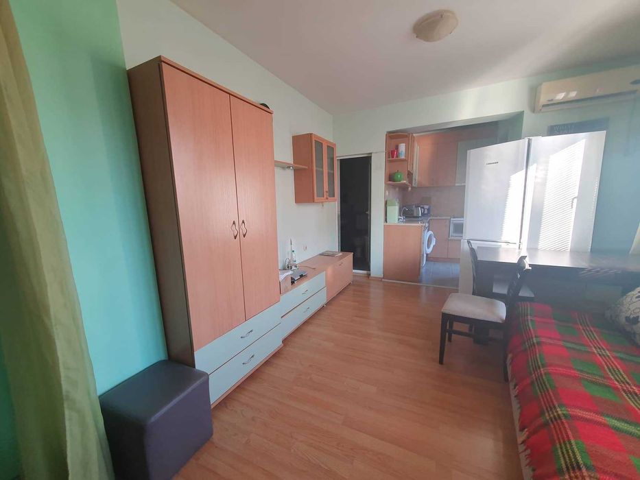 Дава се под наем Едностаен апартамент в Бургас, Сарафово - 38 кв.м за 91.8 € - Снимка #2