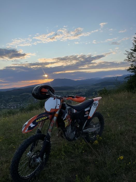 De vanzare ktm 250 4 t, pret negociabil