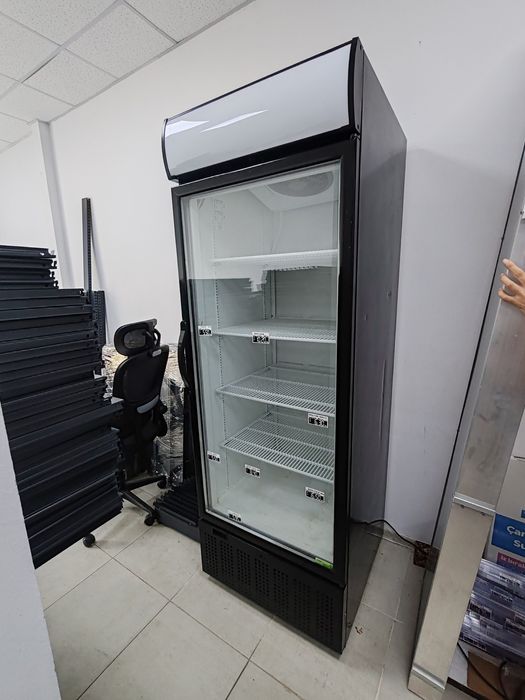 Хладилна витрина