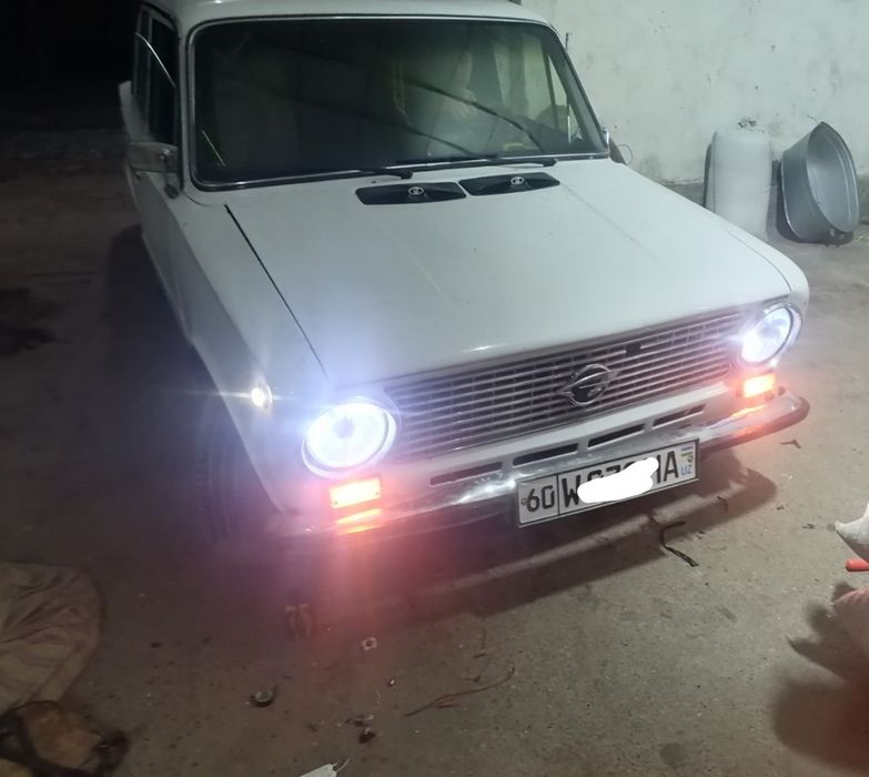 Машина 011 жигули