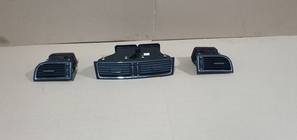 Grila ventilatie centrala laterala stanga dreapta skoda superb 2