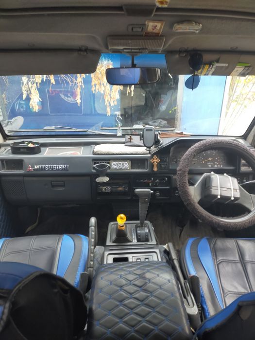 Мицубиси Делика внедорожник